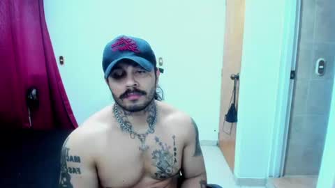 vanvelckan_ online show from July 24, 7:33 am