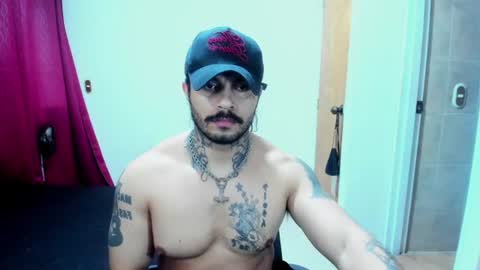 vanvelckan_ online show from July 24, 8:39 am