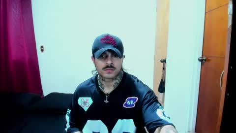 vanvelckan_ online show from July 27, 9:04 am