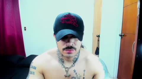 vanvelckan_ online show from July 27, 12:21 pm