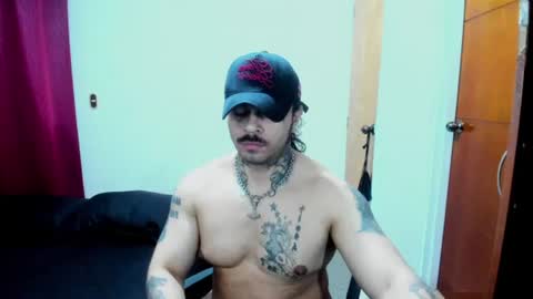 vanvelckan_ online show from July 30, 10:11 am