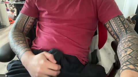 vanzlyy839243 online show from August 16, 10:25 pm