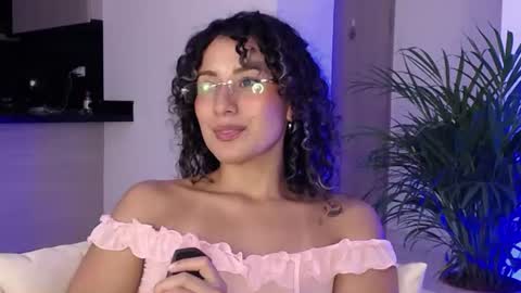 varenka_ivanova22 online show from August 2, 9:16 am