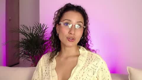 varenka_ivanova22 online show from August 3, 5:36 am