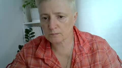 vea_motty online show from July 28, 11:49 am