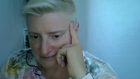 vea_motty online show from July 30, 3:41 pm