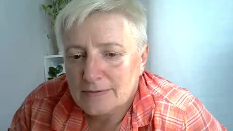 vea_motty online show from July 31, 11:38 am