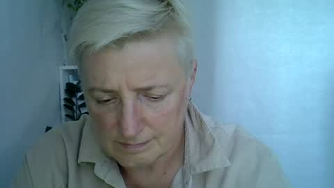 vea_motty online show from August 1, 4:46 pm