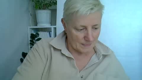 vea_motty online show from August 2, 2:24 pm