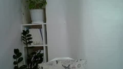 vea_motty online show from August 7, 2:28 pm