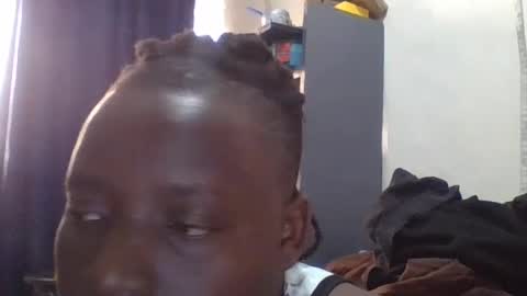 vee_tommy online show from July 11, 10:54 am