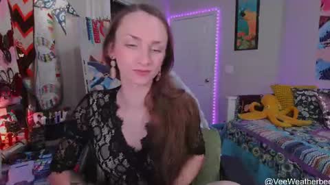Violet Weatherbee online show from August 12, 3:31 am