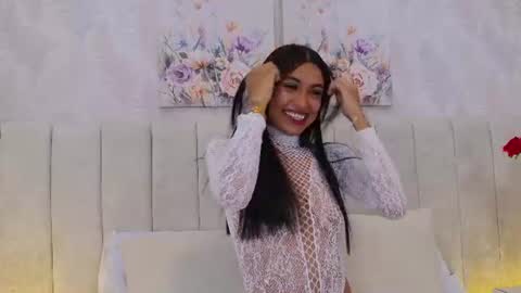 Mia brando online show from August 6, 8:30 pm