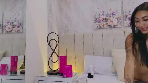 Mia brando online show from August 7, 2:44 am