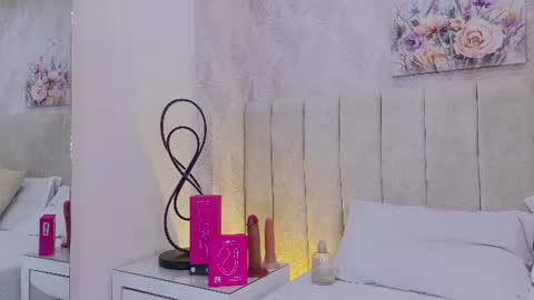 Mia brando online show from August 11, 10:34 pm