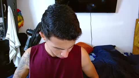velk_hot1 online show from August 7, 3:12 pm