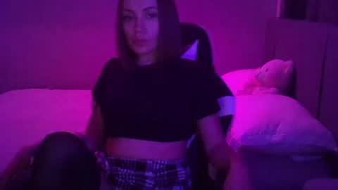 velour_myst online show from July 22, 4:42 pm