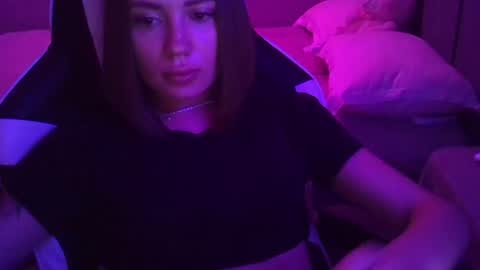 velour_myst online show from July 22, 5:48 pm