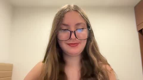 Sophi  online show from July 14, 6:29 am