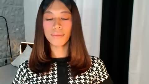 velvet_angela online show from August 9, 1:28 am