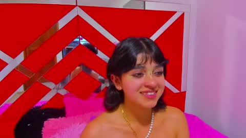 velvet_giirll online show from August 7, 5:02 pm