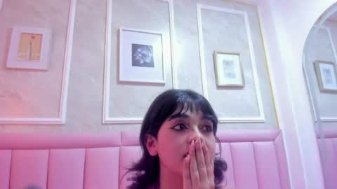 velvet_giirll online show from August 10, 5:14 pm