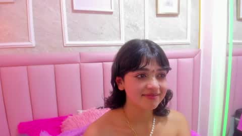 velvet_giirll online show from August 11, 5:48 pm