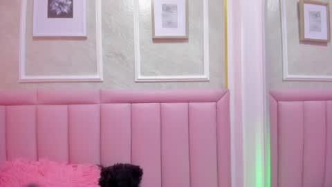 velvet_giirll online show from August 12, 7:16 pm