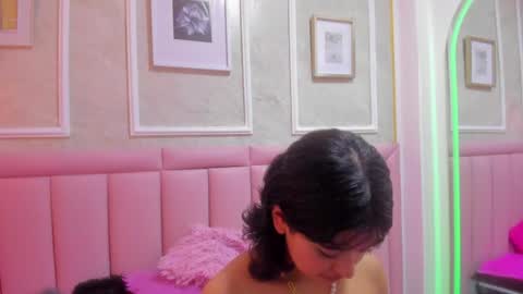 velvet_giirll online show from August 14, 3:26 pm