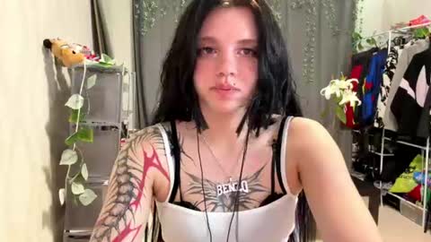 Alice online show from August 12, 10:12 pm