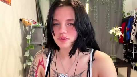 Alice online show from August 12, 11:18 pm