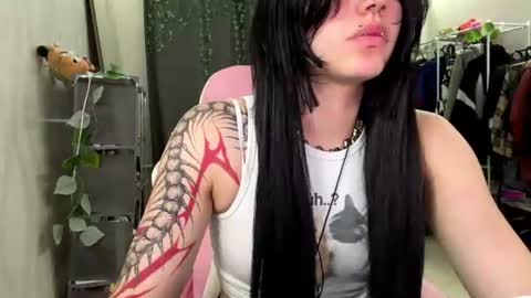 Alice online show from August 13, 9:29 pm