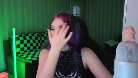 Violet online show from July 14, 10:40 am