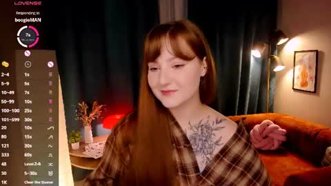 Mia online show from August 18, 8:42 am