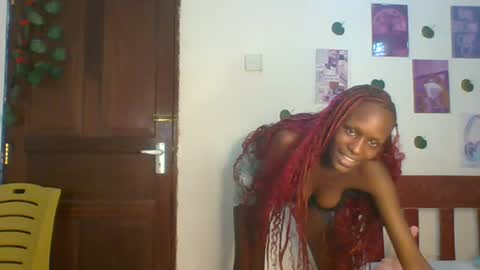 velvetdesiree online show from June 25, 12:02 am