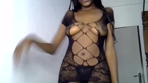 velvetdesiree online show from August 15, 11:41 pm