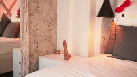 velvett_moon__ online show from August 11, 6:26 am