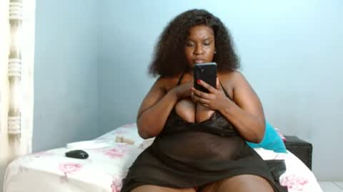 velvetychocolate1 online show from July 25, 2:26 am