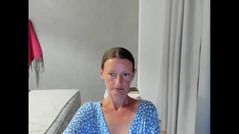velvetzara online show from August 13, 5:27 pm