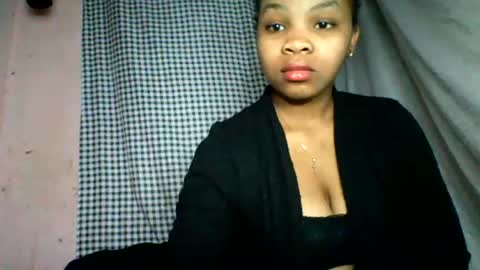 velyssa online show from August 8, 3:28 am