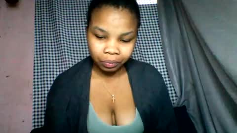 velyssa online show from August 8, 11:32 am