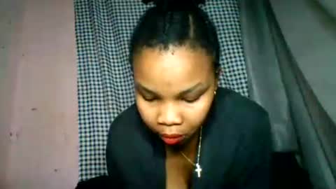 velyssa online show from August 8, 6:52 pm