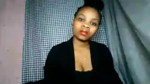 velyssa online show from August 10, 10:00 pm