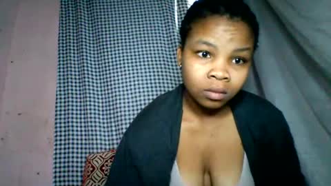 velyssa online show from August 15, 4:49 am