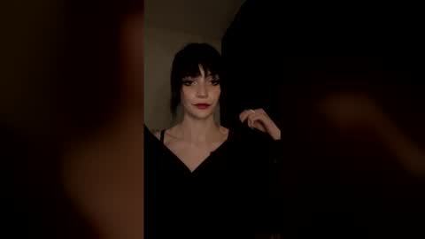 venom_goddess online show from May 15, 9:26 pm