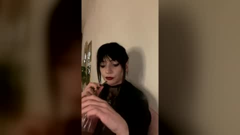 venom_goddess online show from July 5, 9:40 pm