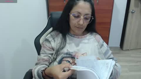 venus496613 online show from August 12, 11:07 pm