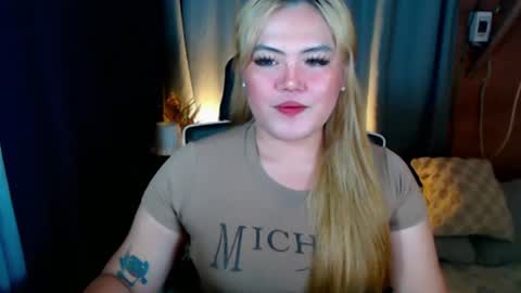 I am Colly Your mystery girl online show from August 3, 3:24 am