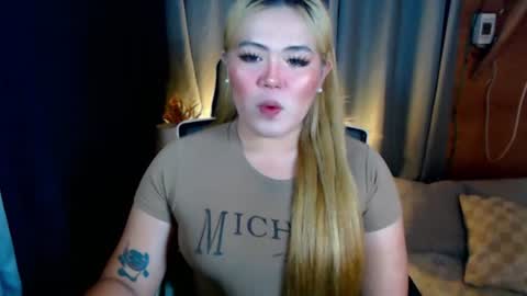 I am Colly Your mystery girl online show from August 5, 11:08 am