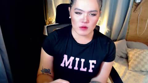 I am Colly Your mystery girl online show from August 8, 12:27 pm
